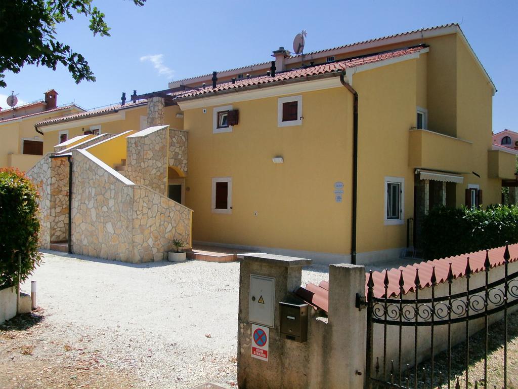 Oliva Holiday Apartment Banjole Buitenkant foto